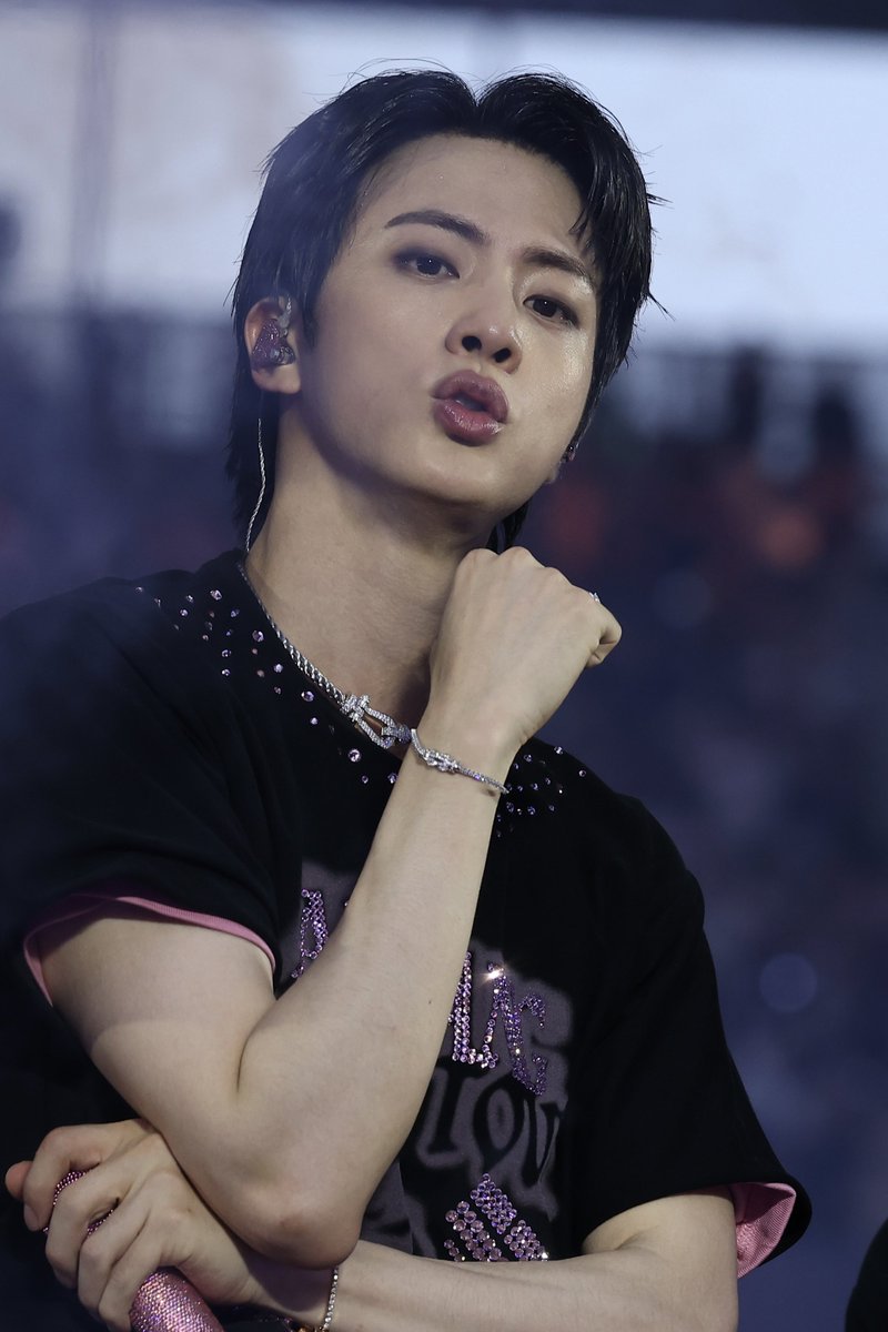 ALittleBraver92's tweet photo. 260717

Pre

#방탄소년단진 #김석진 #석진 #진 #BTSJIN #JIN 
#BTS_WORLDTOUR_ARIRANG
@BTS_twt https://t.co/k4r87AIanb