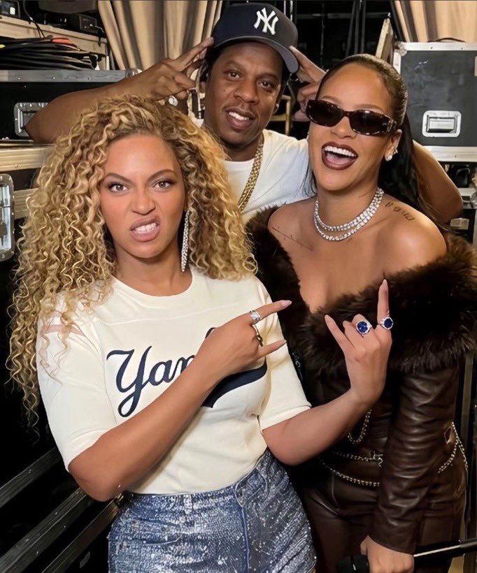 navybih's tweet photo. Oh girl I jumped so bad 😭😭…. https://t.co/bOC1Csyana