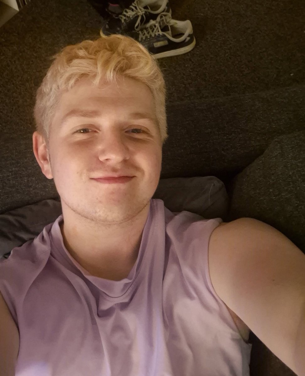 thenew_newmatt's tweet photo. Someone once said I look like a less attractive Tom Holland and I will take that! https://t.co/9w2x8sw14l