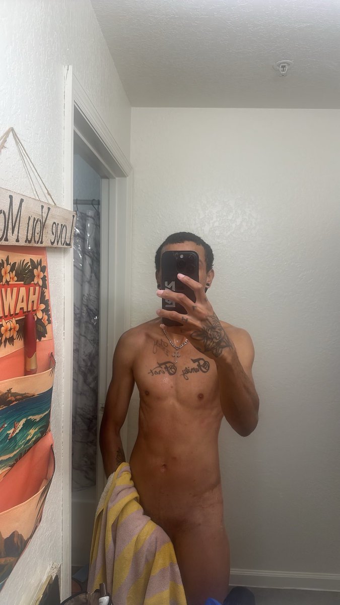 just_ice05's tweet photo. Shower time? #gay #onlyfans #shower #fypシ゚viral #fyp https://t.co/CToh8M8X5E