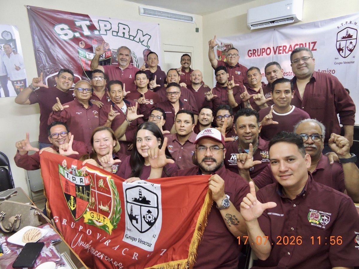 veracruz_grupo's tweet photo. Reunión Semanal tocando temas de la Unidad ante el Grupo y la Sección como Seguro colectivo, militancia y recolecta de tapitas para los niños con cáncer bajo los lineamientos de nuestra respetada @Seccion42_STPRM y de nuestro líder y amigo @lgps03101 y @MarcoAzuara1 
#Somos STPRM https://t.co/sn4m8xQOCy