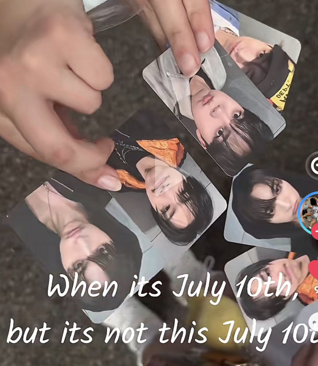 Jjeliim's tweet photo. Give  me  that  seonghwa  pc.. https://t.co/6cUDeud3xd