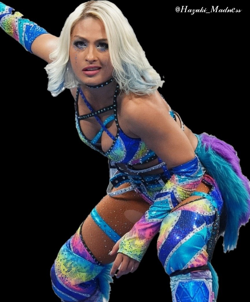 Hazuki_TWH's tweet photo. I love this Picture. It makes Giulia look like she is getting ready for a Spear. Amazing Shot!

#SmackDown #ジュリア #Giulia https://t.co/p0CPH9jpZV