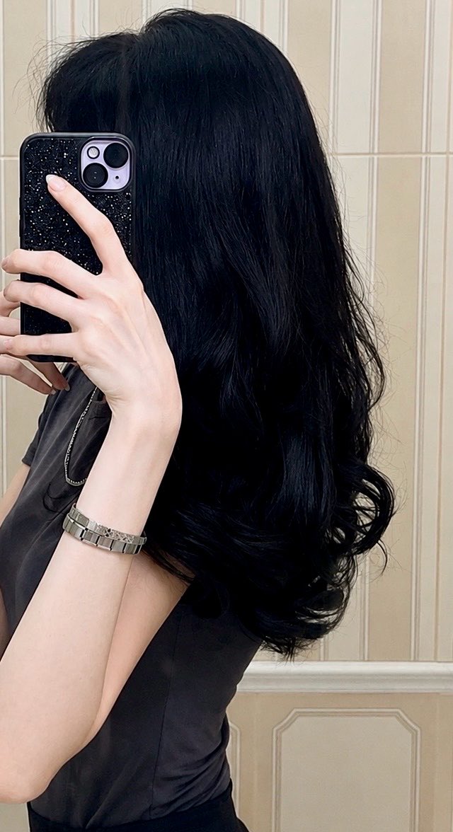 theblackkkhole's tweet photo. Angels have black hair 😇 https://t.co/1EwHMwYIeE