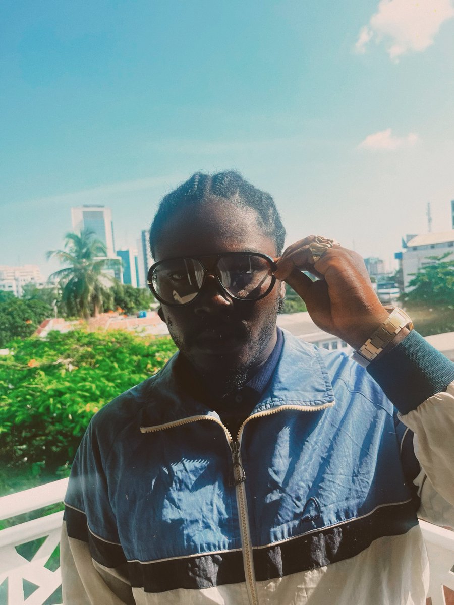 Kobiwolf_'s tweet photo. LAST TIME I REALLY SAW THE SUN 🌞 https://t.co/g8u16AYYoQ