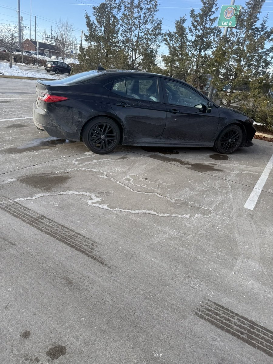 srphillips19's tweet photo. @GridironUniform 1000% side to side. At least with front to back you could give people the benefit of the doubt.

Worse off, I took this at a VA, so this clown is taking up spots for people who might have issues walking. https://t.co/dwtCcHF6ww