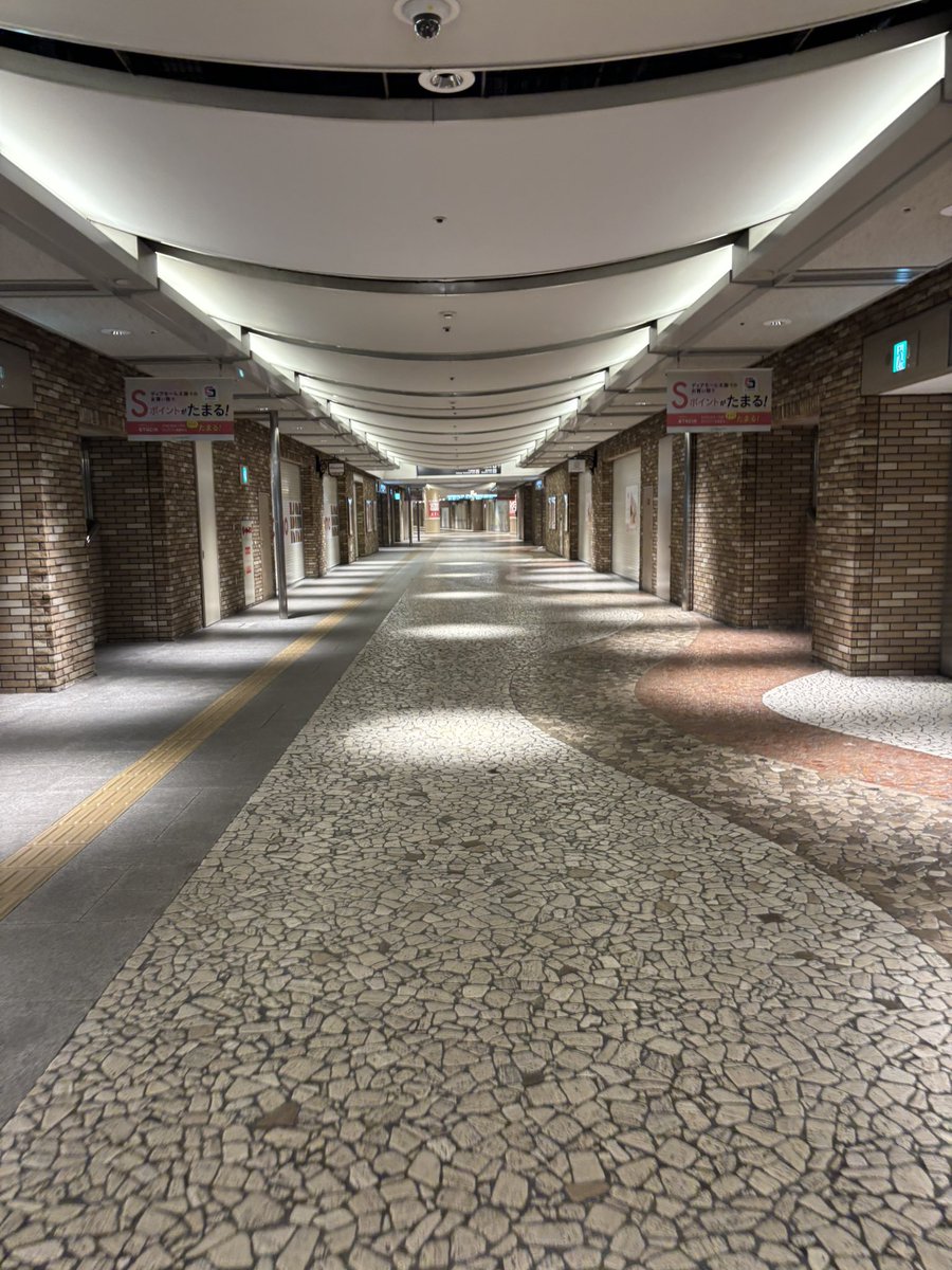 runent_runlife's tweet photo. 誰も居ない北新地
#北新地 https://t.co/5fZMRaDOWN