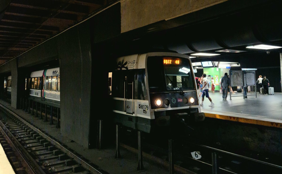 sgenmobilite's tweet photo. En raison du concert de BTS au Stade de France ce soir, des missions spéciales UQZZ (La Plaine - Stade de France ➡️ Laplace) sont mises en place sur le @RERB afin d'acheminer les spectateurs vers Paris à la fin de celui-ci ! #rerb #bts #btsconcert #concertbts #stadedefrance #mi79 https://t.co/WLkiA00NKq