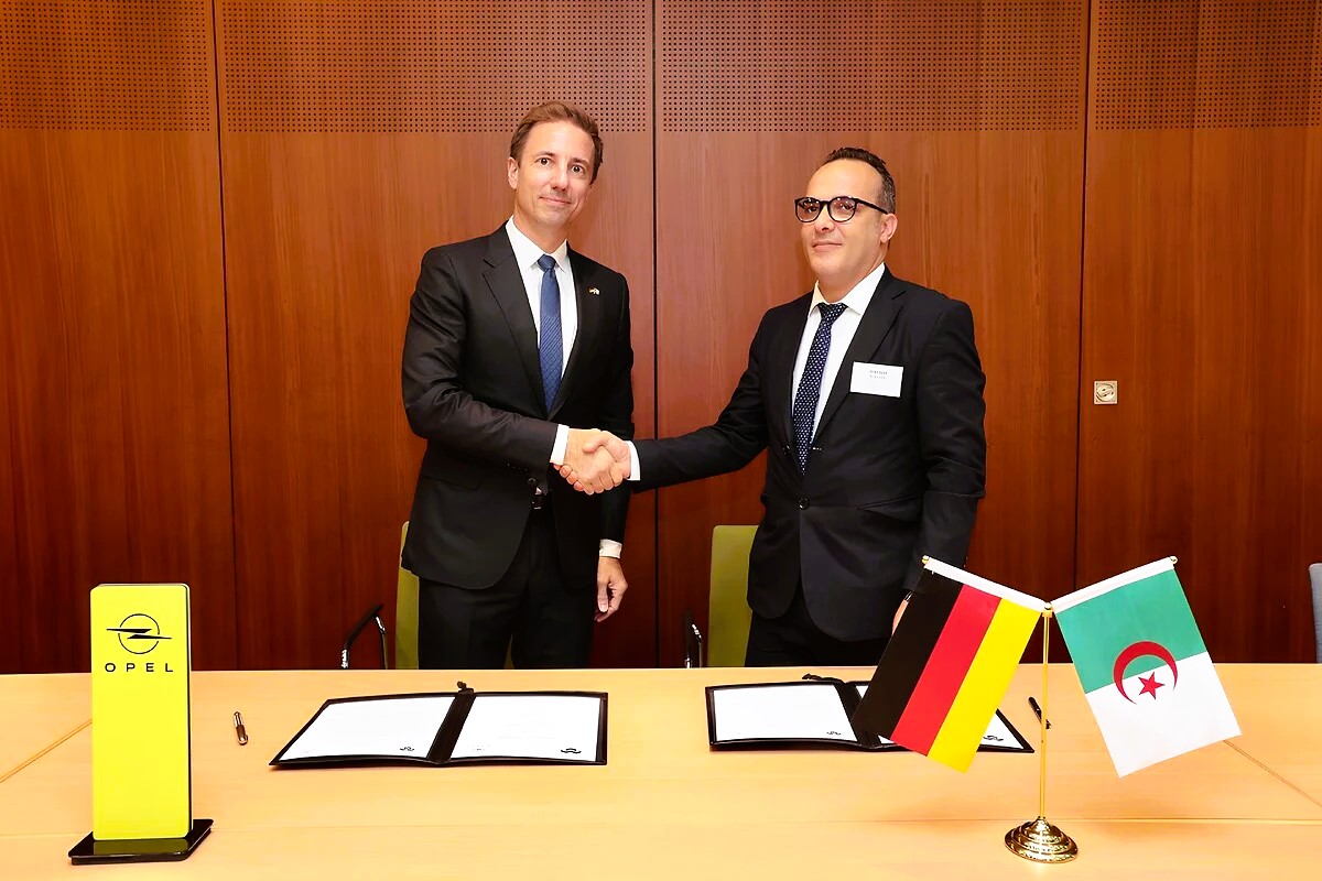 Riwal888's tweet photo. Riwal888 - #Blog: #Opel Confirms Strategic Steps Towards Local #Vehicle and #Engine Production in #Algeria
#OpelGermany #OpelAlgeria #OpelFrontera 🚙 #SUV #OpelVizor #OpelDesign #ThisIsOpel
https://t.co/UJ9bTGK9iP https://t.co/Jung2emord