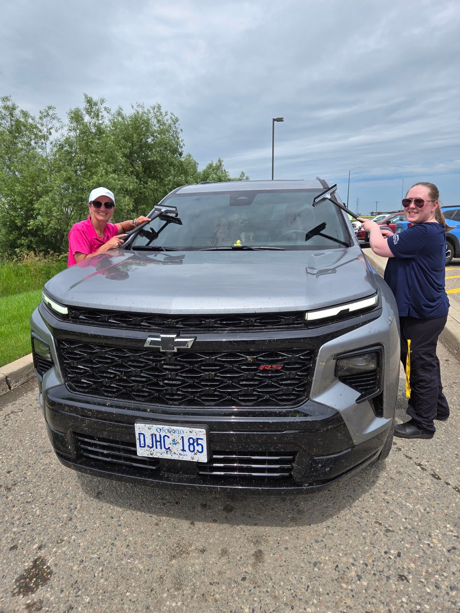 SunriseCU's tweet photo. Wednesday, July 15 was Tim Horton's Camp Day!

Each purchase of a hot or iced coffee went towards supporting the foundation to help bring kids to camp. Members of our Virden staff helped out the Virden Tim Horton's location with their drive through windshield washing station! https://t.co/Qd4Wuct4im