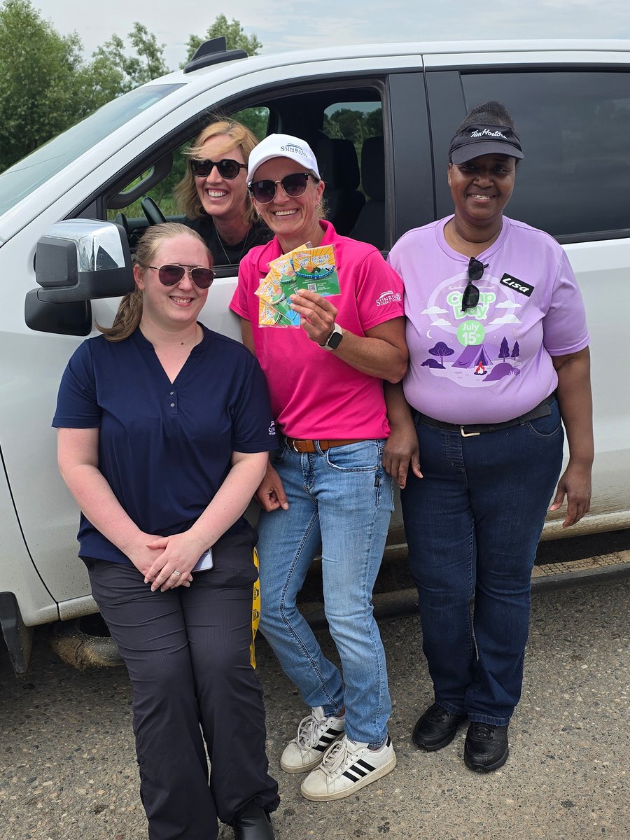 SunriseCU's tweet photo. Wednesday, July 15 was Tim Horton's Camp Day!

Each purchase of a hot or iced coffee went towards supporting the foundation to help bring kids to camp. Members of our Virden staff helped out the Virden Tim Horton's location with their drive through windshield washing station! https://t.co/Qd4Wuct4im