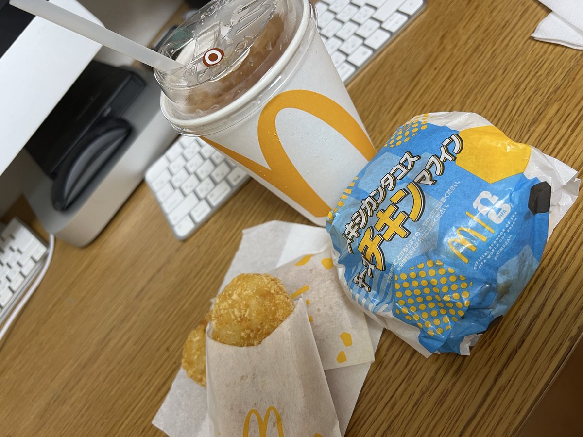 goxyz7's tweet photo. 朝マック　久しぶりです。メキシカンタコスチキンマフィン。食べたかった！ https://t.co/KaD6JKkJgm