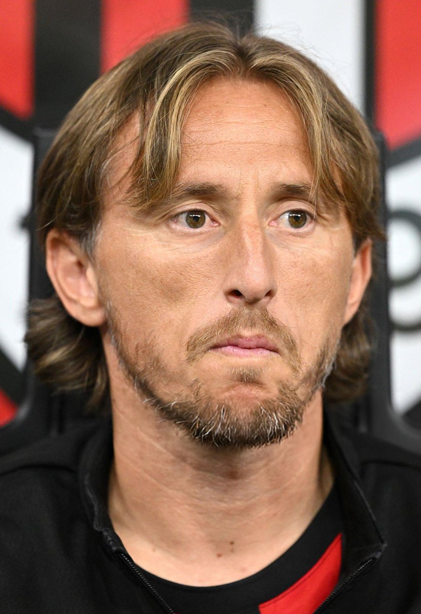 10000000friends's tweet photo. Charmed by this middle aged omega who still has the most beautiful eyes https://t.co/KcmHtP8hRb
