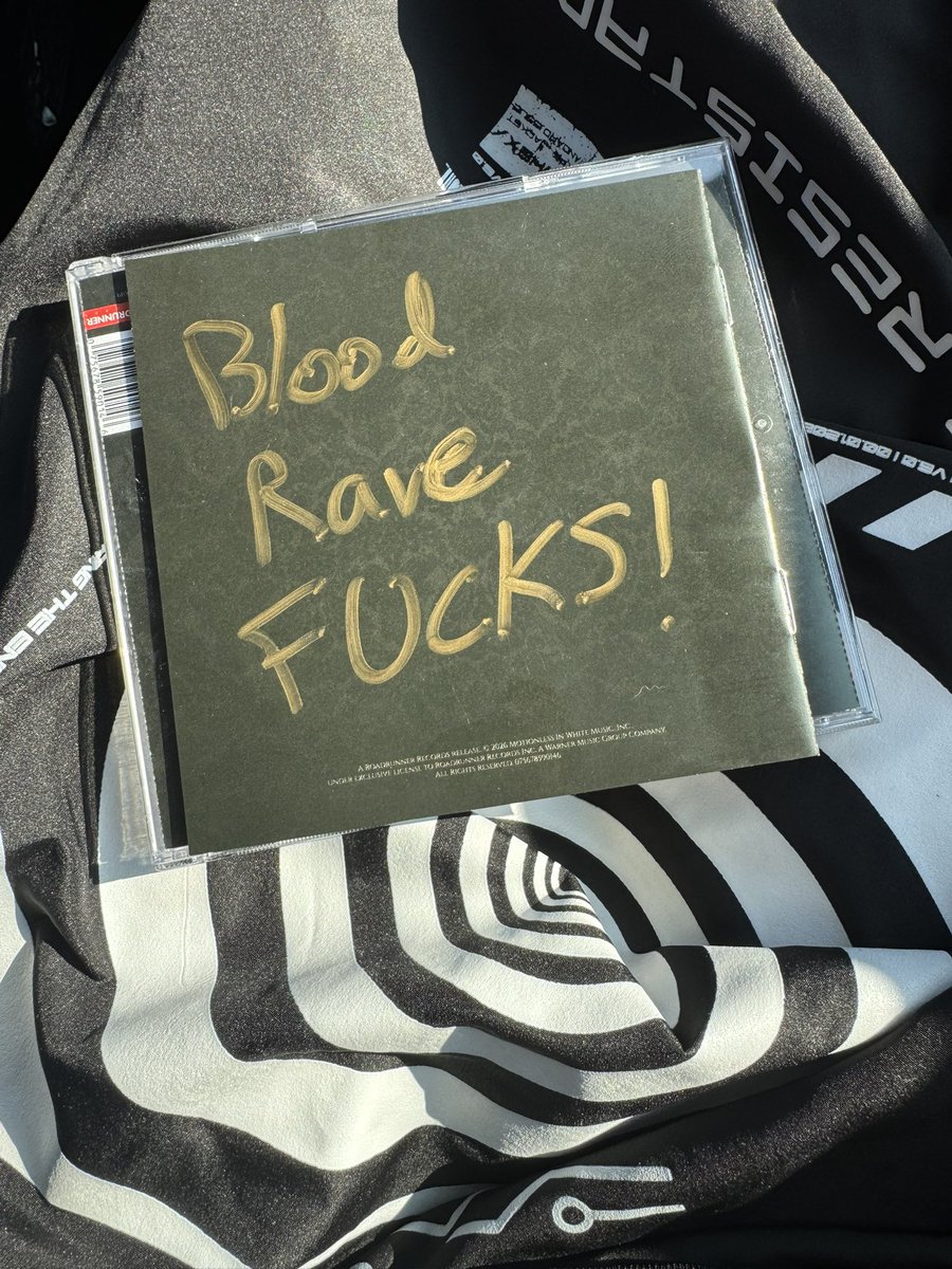 draven | #1 BLOOD RAVE FAN🩸🪩 tweet media