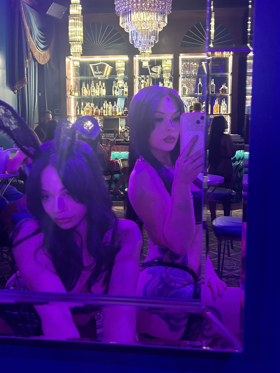 Glitb0t's tweet photo. 🩷 I love my bestfriend 🩷 https://t.co/tOW8NdixRE