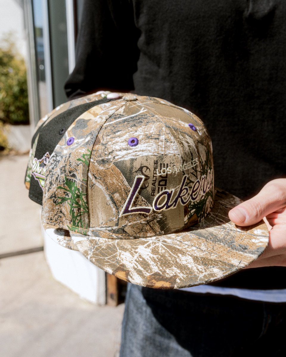 HAT CLUB tweet media