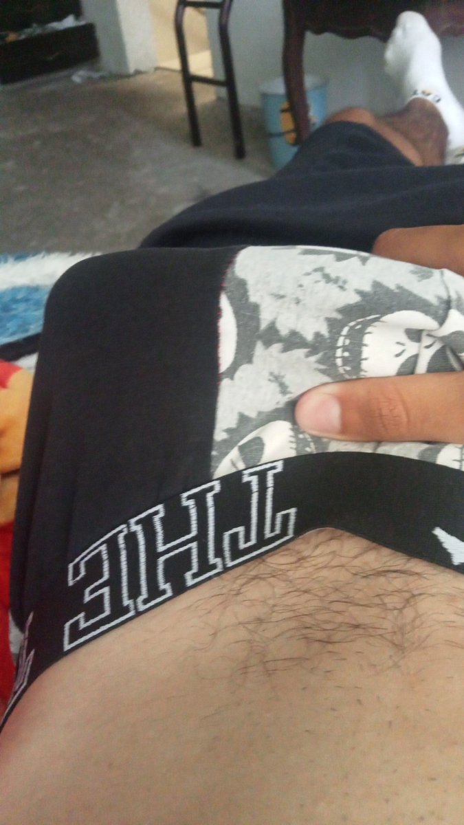 snche2230's tweet photo. llegué bien caliente del trabajo https://t.co/dRXxzAV0gE