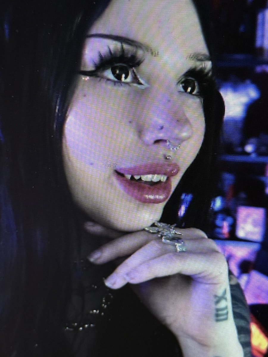 blairvira's tweet photo. i got a new piercing :3 https://t.co/vCr36m1HlK