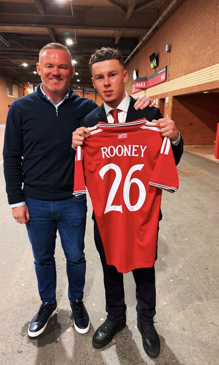 mufcacademy91's tweet photo. Some exciting talent in this group, and the pathway is there for all to see. These new scholars will be aiming to follow in the footsteps of previous intakes, with the likes of Shea Lacey, Harry Amass, Jim Thwaites, Jack Fletcher, Jaydan Devaney and many others all taking major strides towards first-team football.

Whether they reach those heights remains to be seen, but our job as supporters is to be patient, enjoy the journey and allow them the time and space to develop.