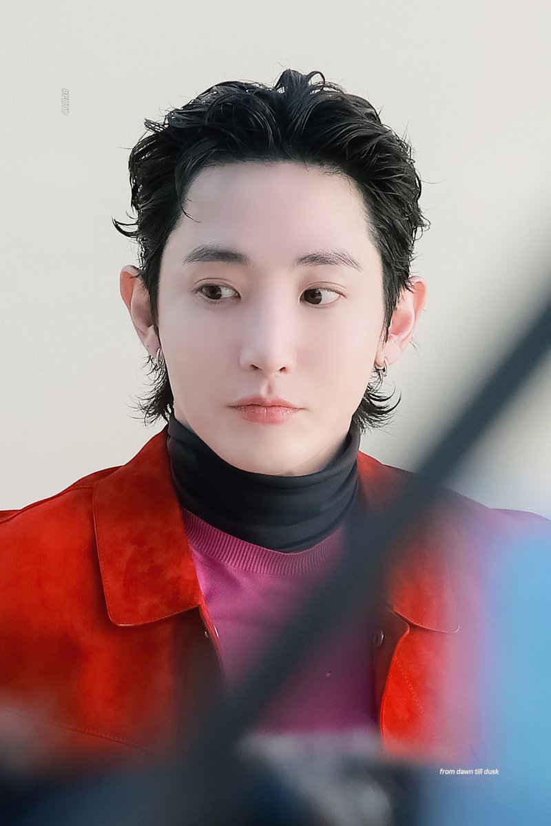 FDTD__'s tweet photo. 260624 TOMFORD 

너무 귀여워서 ... 그냥 다 보정 했슨 ㅎ

#이수혁 #leesoohyuk #イスヒョク https://t.co/KkUbO0P8Cn
