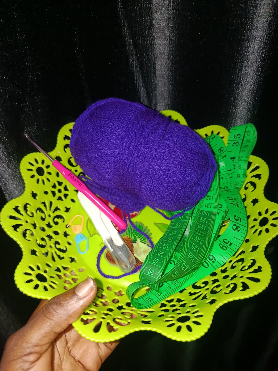 prettymme_'s tweet photo. About to start a project that's close to 6,000 stitches. 😔🧶

So help me, God. 🙏 https://t.co/Yr3yz59GQ9
