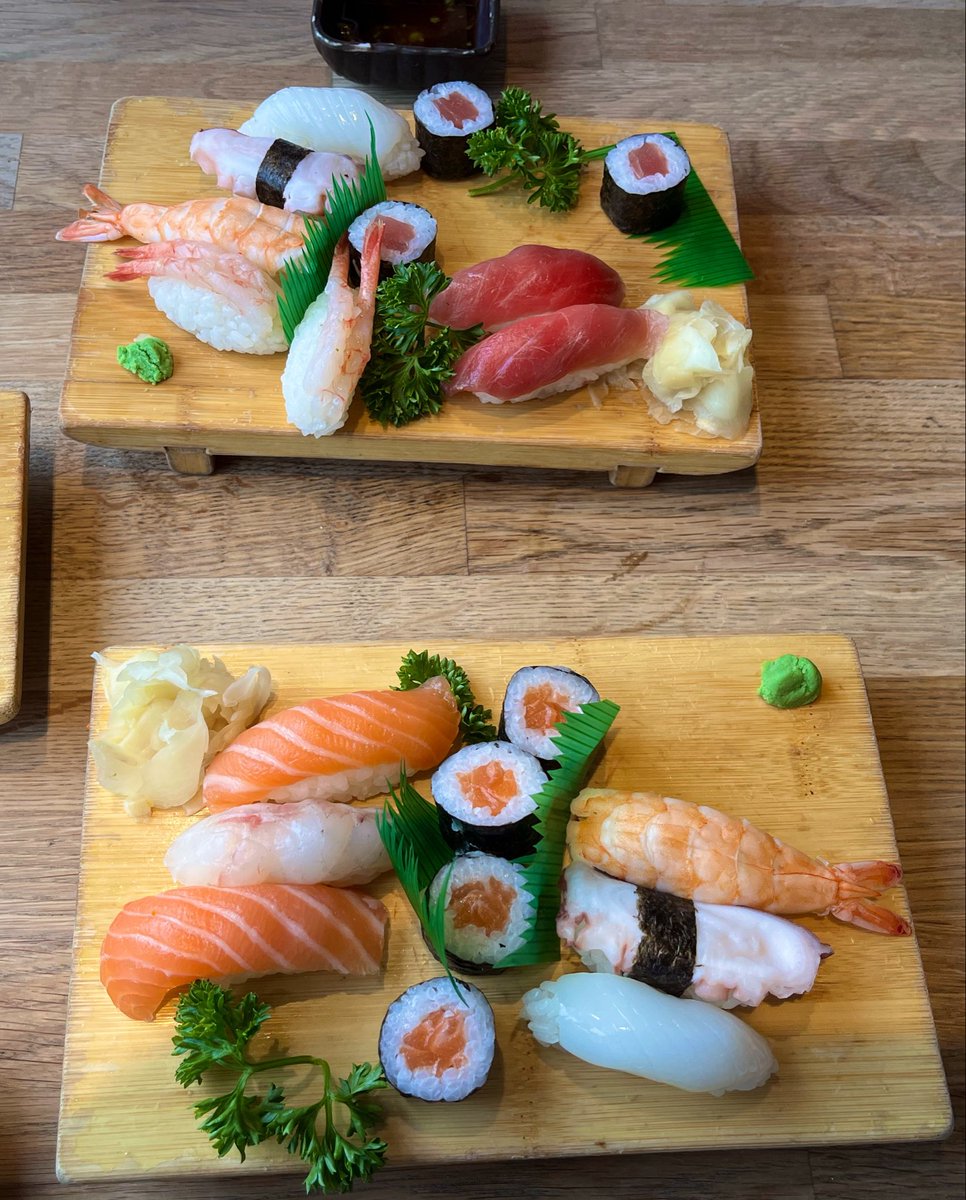 Riri_076's tweet photo. ママとダブリン楽しかった👯‍♀️✨
美味しすぎるお寿司屋さん見つけたし🍣
日本人がやってる抹茶デザート専門店も発見🍵🌿

人生で初めて日本語で注文したよ、、!🫪笑
ライアフを始める前の自分にはできなかったこと✋
この7年間でこんなに話せるようになれたんだなぁ💭

ライアフで出会ったみんなに感謝🤍 https://t.co/aBsCUmkNhR