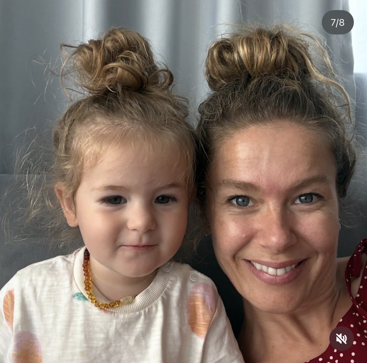 fandomyok's tweet photo. Burcu Biricik kızı Luna ile fotoğrafları ♥️😍 https://t.co/pAAfiplDiS