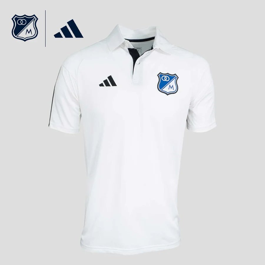 AballenOficial's tweet photo. "Sencillamente es hermosa" JAJAJAJA. Cuando es la misma camiseta polo de Adidas que siempre ha existido. Lo único que hicieron fue ponerle unas bandas de la bandera de Bogotá y de Millonarios, en la parte de las axilas.Sí, "Hermosisíma".
Sigan aplaudiendo la mediocridad de Adidas https://t.co/TYMUyMipQZ