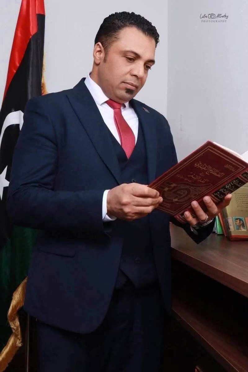 AlrhmtTr21214's tweet photo. سُ��لت كأسرع استقالة في تاريخ العالم , بعد 5 ساعات استقال نهائيًا 🇱🇾 https://t.co/pDl7roBnNr