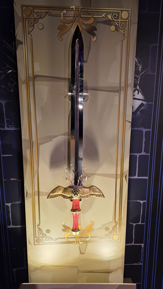EnKikurage's tweet photo. Yo the exhibit is awesome #DelicousinDungeonLA https://t.co/9ExOMLn7oy