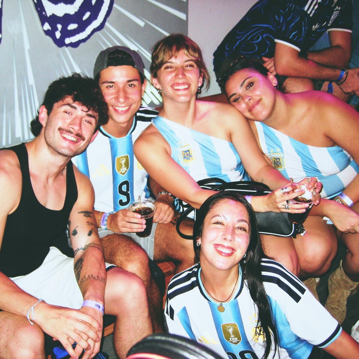 HLlalera's tweet photo. como dije hace unos días, TDT es el amuleto de argentina y nadie se merece más estar en la final que ellos.
TDT A LA FINAL DEL MUNDIAL https://t.co/eAkSXs3Mf4