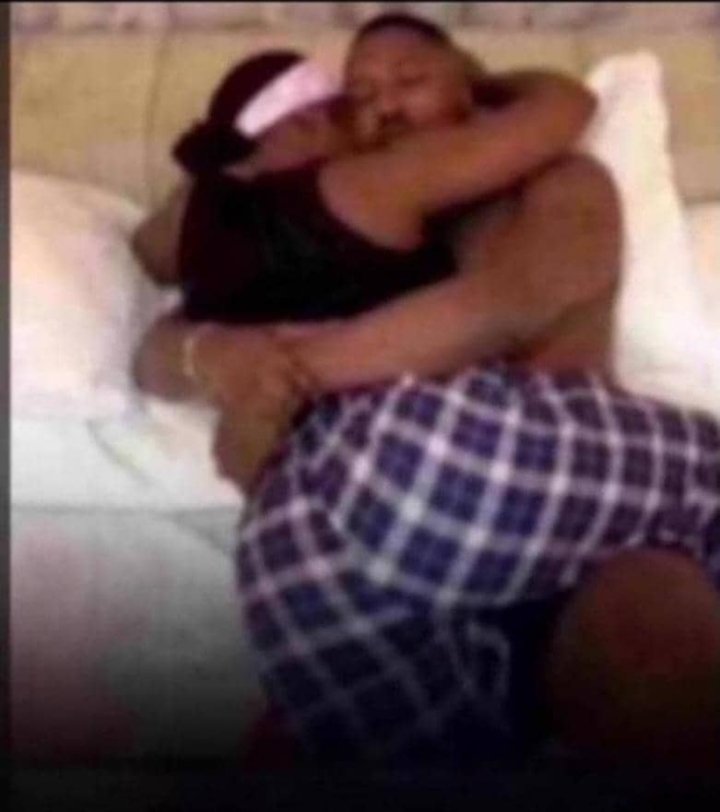 MarkyLove96's tweet photo. I will sleep like this tonight, I pity the singles 🤦🤦 https://t.co/akR3aO1eH6