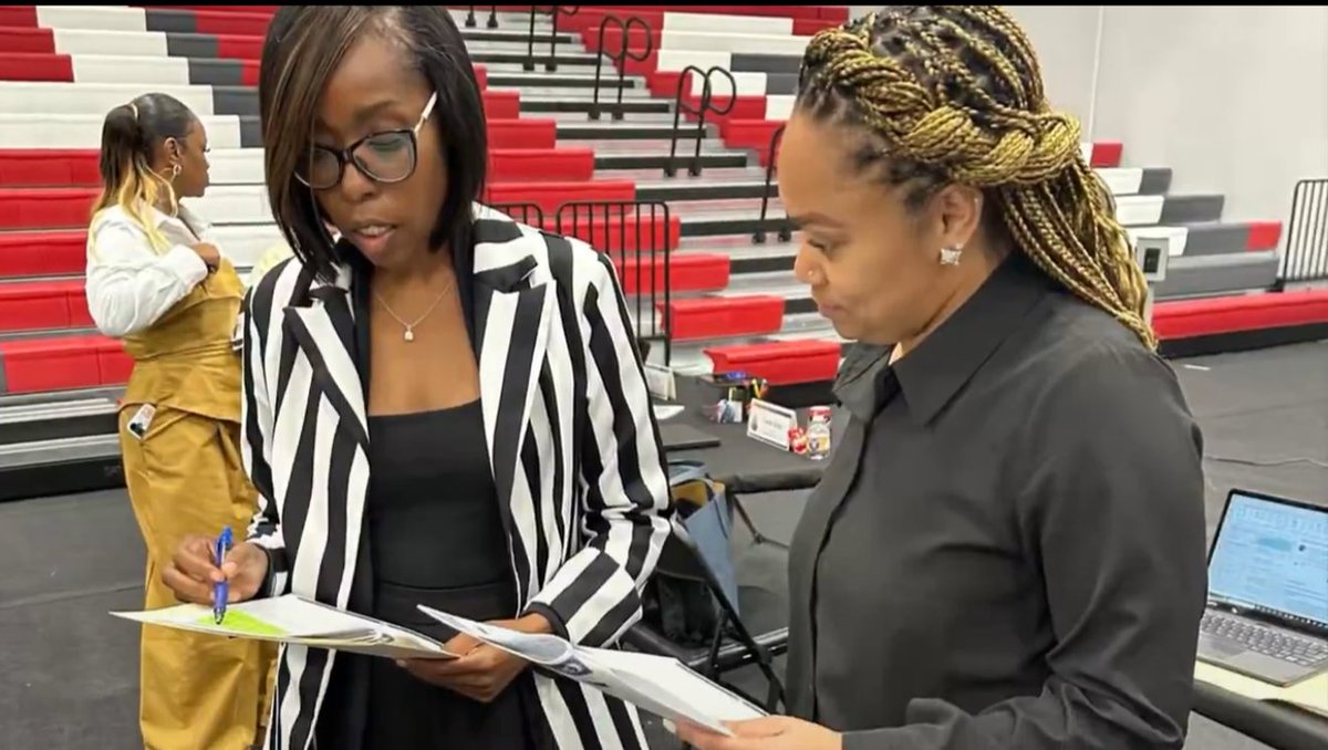 JennJones2Edu's tweet photo. Amazing kickoff to my rookie year as Principal! Grateful for the PD, collaboration, and learning w/colleagues this week. Cheers to a great year! 🍎✨ #RegionII #NoPlaceLikeHome😉 #RookieSeason #TheBlueprint https://t.co/tU3VjdRiP5