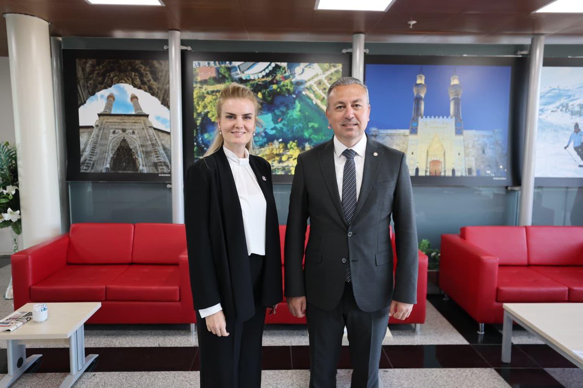 csezenirmak's tweet photo. Genel Başkanımız Sayın Mustafa Destici’nin Sivas programına eşlik ettim.

Bir Sivaslı olarak  Sivas’ın her sokağında bir hatıram, her köşesinde bir gönül bağım var.

Misafirperverlikleri ve samimi ilgileri için tüm hemşehrilerimize teşekkür ediyorum.

#Sivas #BüyükBirlikPartisi #MustafaDestici