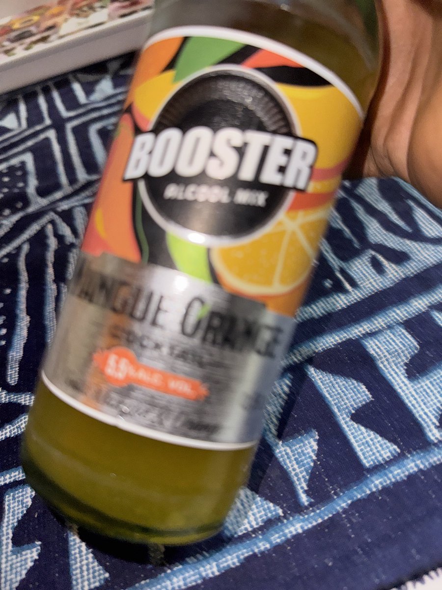 sayitlouwd's tweet photo. Booster a appuyé sur déranger. Tu peux boire même 5 sans comprendre. https://t.co/wcstyhmhPa