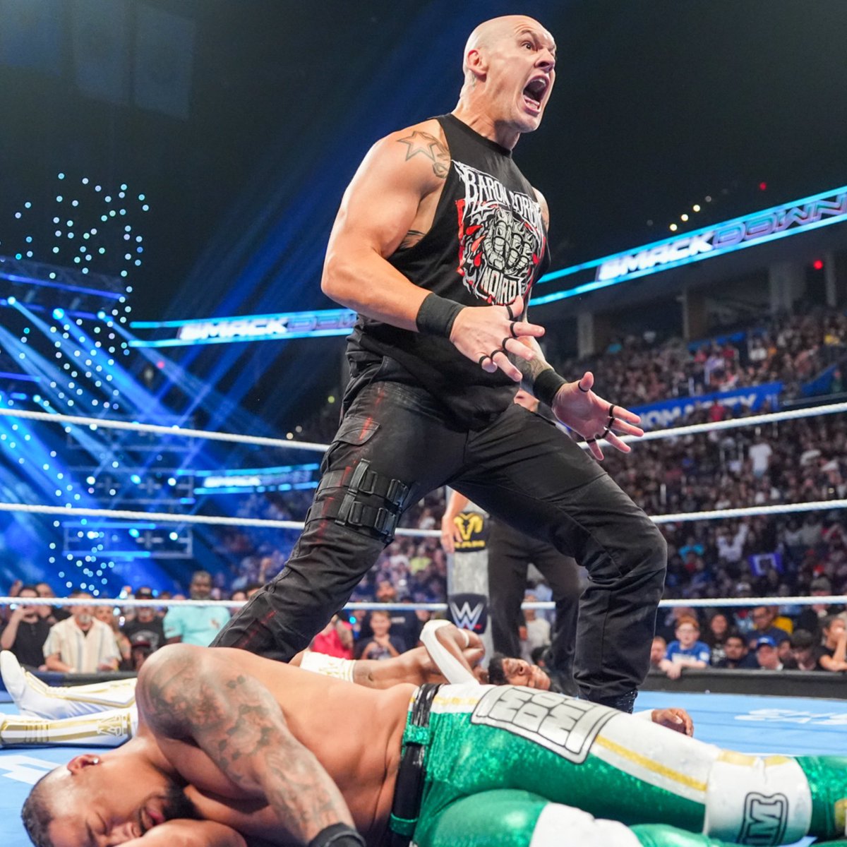 TrickWa's tweet photo. Man how good was it to see Baron Corbin back in a WWE ring. Killed it on the independents, and earned his way back to WWE. Interested to see what he does with Trick, Melo and others on SmackDown. What music will he have? #TheTrickStop #ThatsTheTrick #BaronCorbin #SmackDown https://t.co/uOe4HqOeTV