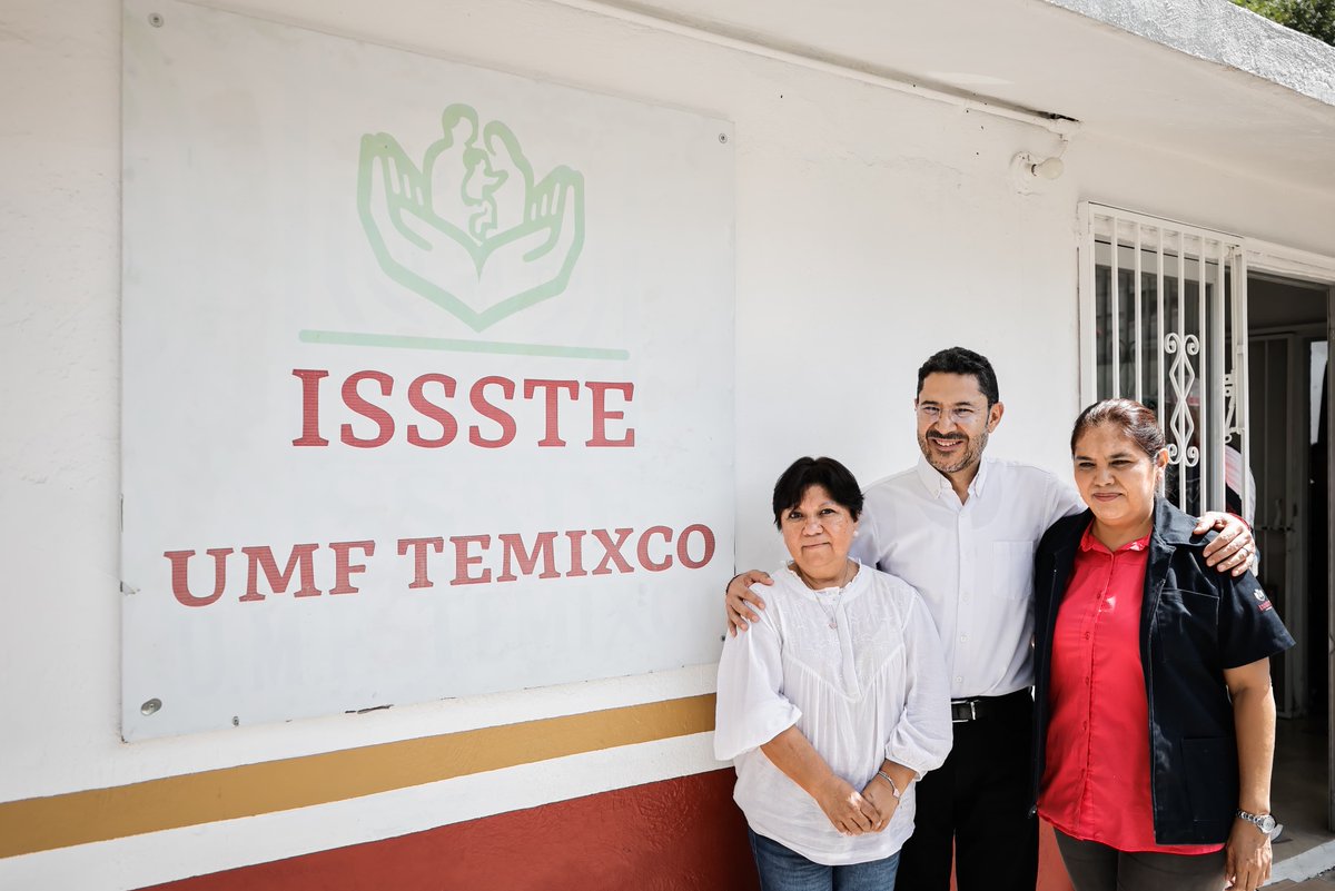 martibatres's tweet photo. En 𝗠𝗼𝗿𝗲𝗹𝗼𝘀 visitamos la Unidad de Medicina Familiar de 𝗧𝗲𝗺𝗶𝘅𝗰𝗼. La Farmacia tiene un abasto de 97%. Compraron un refrigerador para la red fría de medicamentos con el programa #LaClínicaEsNuestraISSSTE. Atendí a vari@s derechohabientes con diversas necesidades. https://t.co/5WoqvZAWZ8