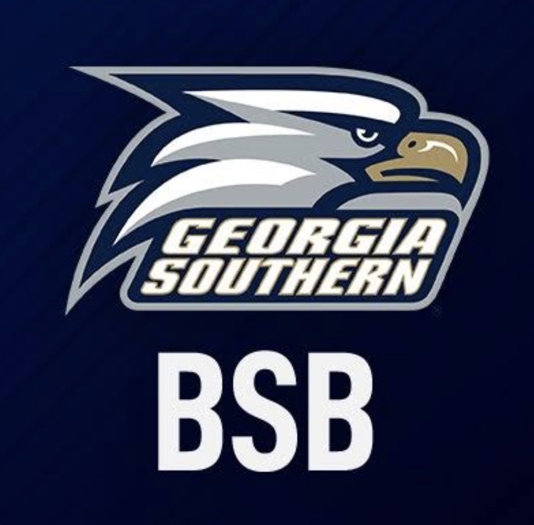 tyler_logan04's tweet photo. Final stop! #hailsouthern https://t.co/wMY6D8ITNK