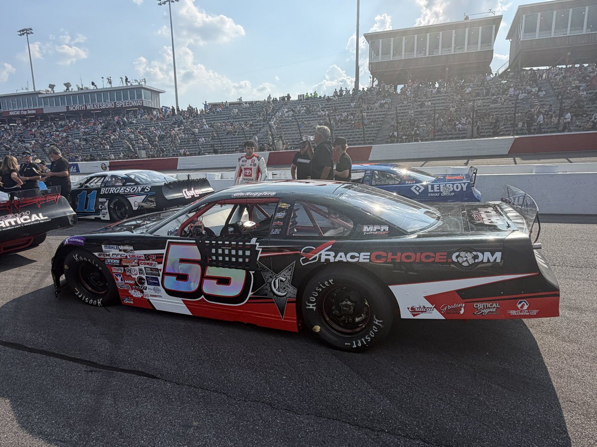 peterstratta's tweet photo. A very stacked slate tonight for the @CARSTour doubleheader has plenty of current and future #NASCAR talent on the grid from @NWBSpeedway https://t.co/tWPWY9J8cu