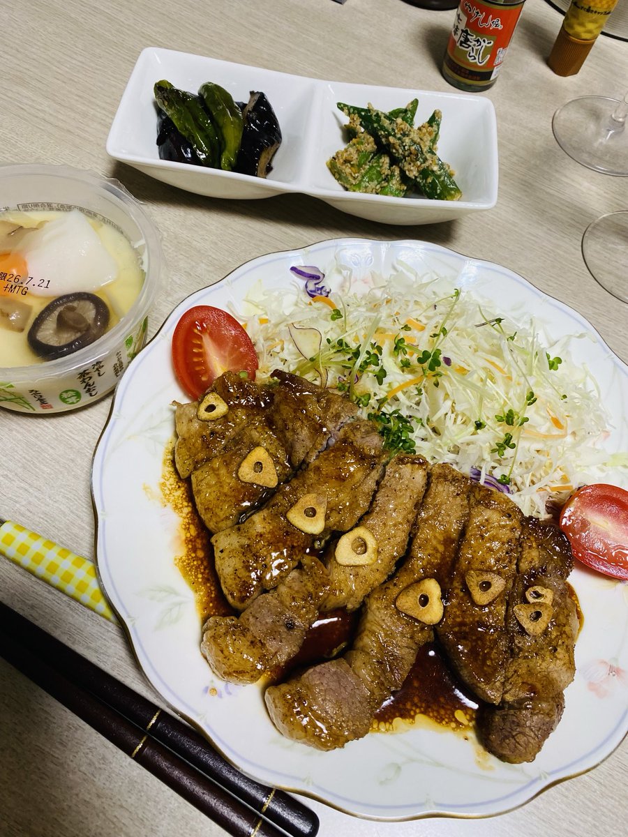 JurianChoco's tweet photo. おはようございます☀

昨夜はトンテキと泡ワイン🫧で晩酌でした🥂
豚肉食べると元気になる気がする…！
こんな厚くて柔らかいお肉、昔は無かった気がするなぁ〜
生産者様と調理してくれた我が家のシェフに感謝🙏✨ https://t.co/yKAUNWY5k2