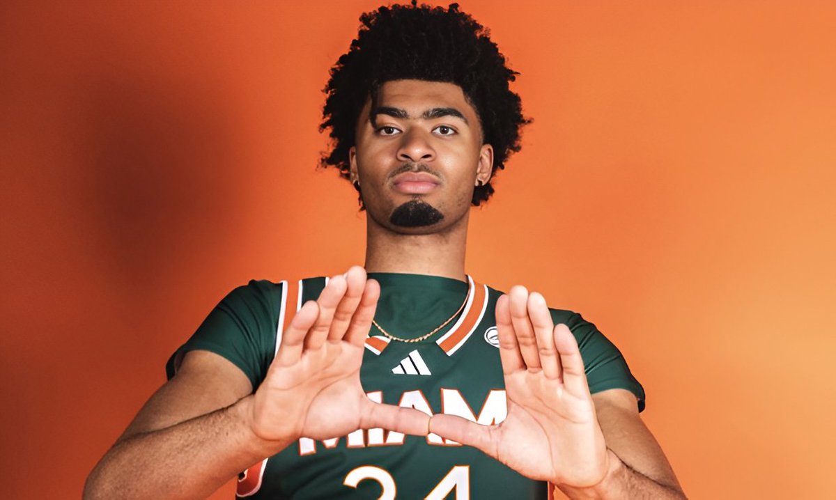 TrintonBreeze's tweet photo. NEW: I had a chance to sit down with Christopher Birden (@CJBirden_Jr), talking about why he chose the Hurricanes and getting to know more about him off the court.

STORY: https://t.co/NvEPMkTT2M https://t.co/47eSXgM6bA