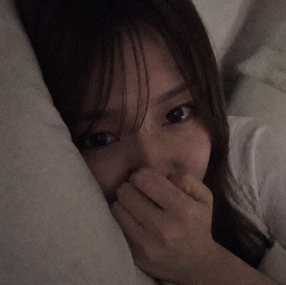 yuchan_detsu's tweet photo. おはよ〜
だけど今日は遅番だから二度寝する😇 https://t.co/VGzsLZcH7m