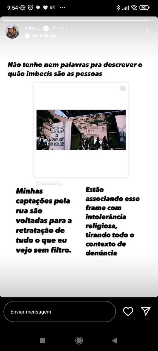 Duckouz's tweet photo. @Nby93me @WELLxCB2 @trackchartt N tem erro!! O vídeo denuncia males que ocorrem na favela. Tem violência policial, racismo, intolerância religiosa etc aparecendo no vídeo e a Najur gravou e fez o filme para expôr essa parte que ninguém quer falar da favela. O único erro são os racistters tirando do contexto https://t.co/G5EBwyMUb5