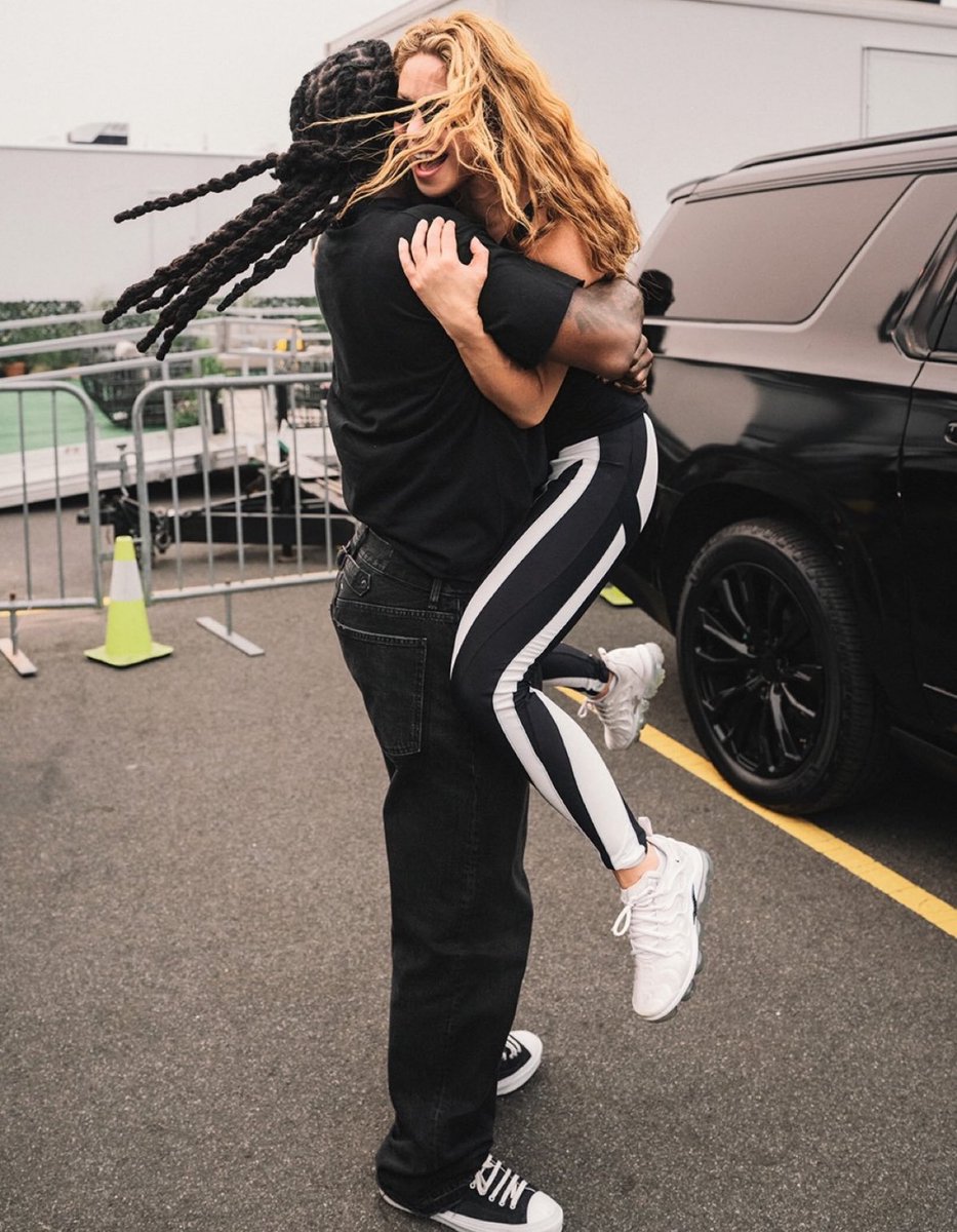 7dnaija's tweet photo. 🚨 Shakira &amp; Burna Boy’s “Dai Dai” has now crossed 1 BILLION streams worldwide 🤯🔥

GLOBAL HIT! https://t.co/RvJ7NuEW1M