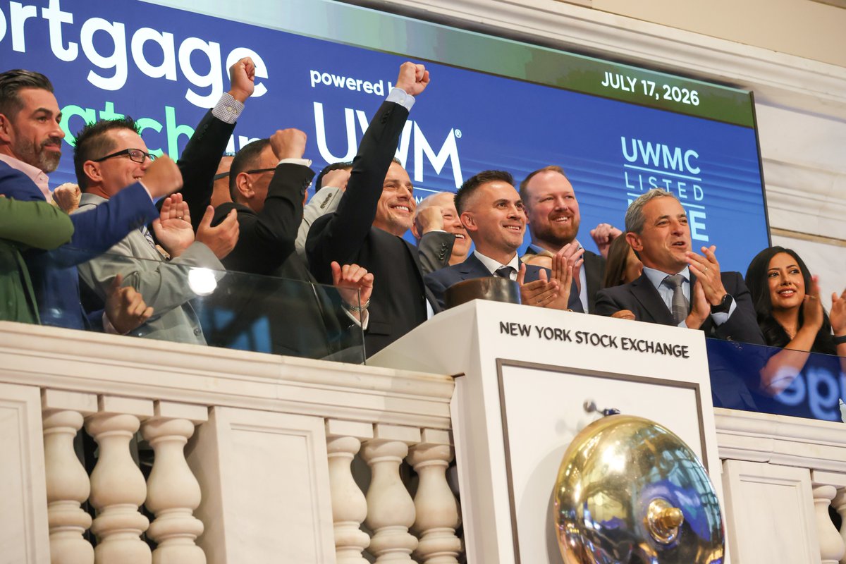 UWMlending's tweet photo. For the 6th year in a row, we celebrated National Mortgage Brokers Day with a group of our broker partners by ringing the closing bell together at the @NYSE! https://t.co/3LDlBYAvJi