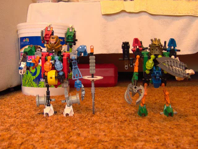 LowResKitty's tweet photo. The Bionicle never left me, but I left it . . .

Time to fix that. https://t.co/GlK9x5GzjU