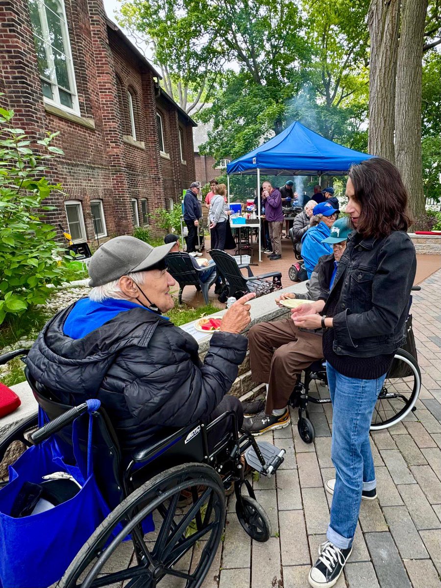 SummerNudel's tweet photo. For nearly 25 years, I have served our community as a social worker. Now, I am ready to bring that experience forward as your Liberal candidate and represent our wider community with a strong, compassionate voice.

Tomorrow, I am asking for your support.

📍 Gledhill Junior Public School 
2 Gledhill Avenue, Toronto, ON M4C 5K6

🗓 Saturday, July 18
Speeches: 10:00 a.m.
Voting: 11:00 a.m.–5:00 p.m.
 
Do not forget to bring a piece of ID.

#summertimeinBEY #SummerNudel #BeachesEastYork