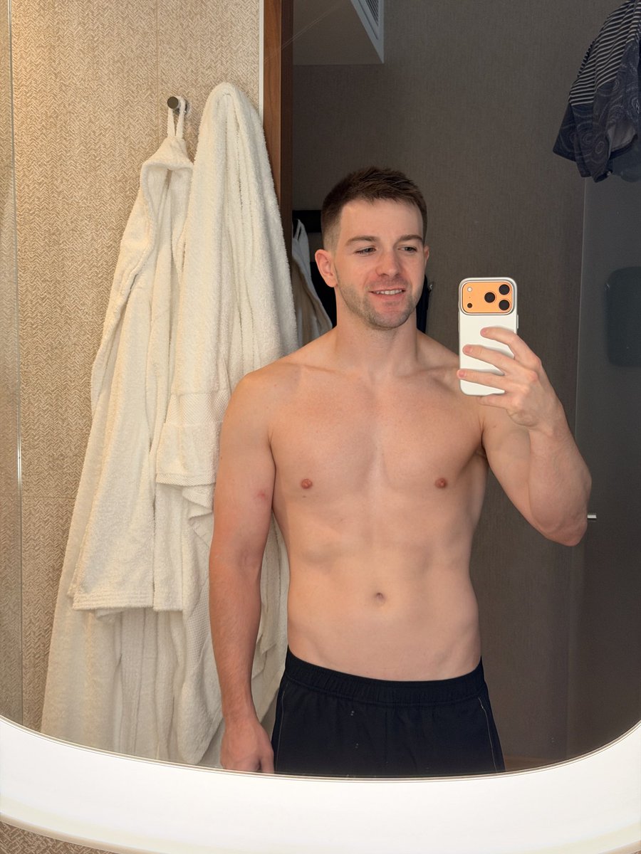 Johnmorr__'s tweet photo. Paris was good for my body and soul https://t.co/8eXseaKnUt