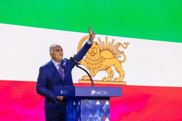 seeyournote's tweet photo. @JMilei @IRJavidShah King reza pahlavi
#JavidShah‌‌‌‌‌ 
#جاويدشاه‌ https://t.co/V5QlcuUYU2