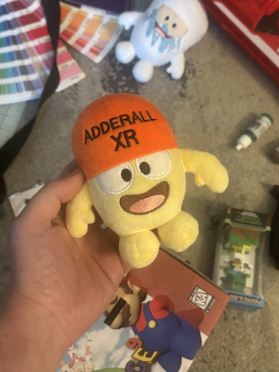 _vandul's tweet photo. Now Available only at https://t.co/v2CR0I7gYm Vandul loves you #plush #enamelpin #toys https://t.co/ksKcLnd7tu
